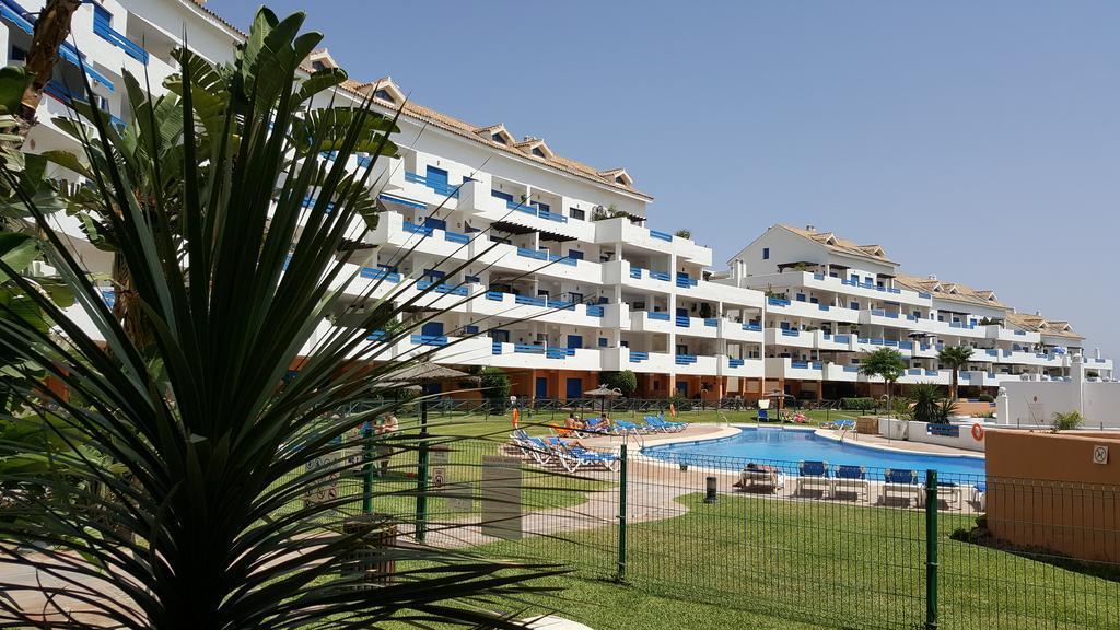 Duquesa And Golf With A Spectacular Sea View *